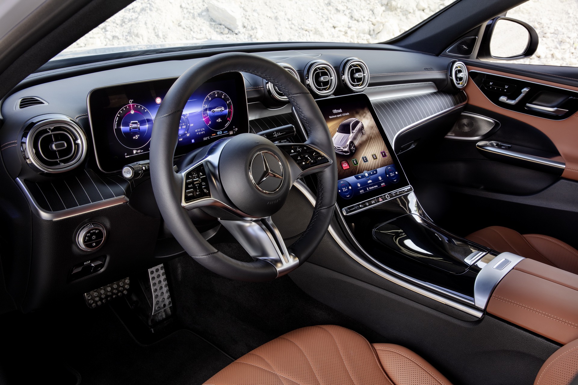 Ra mắt MercedesBenz CClass gầm cao  Giả SUV cho người không thích SUV